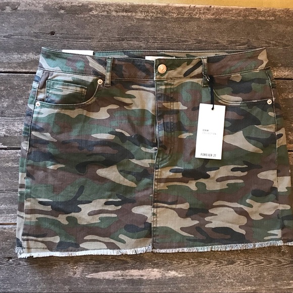 NWT Forever 21 Camo Skirt - Picture 2 of 4
